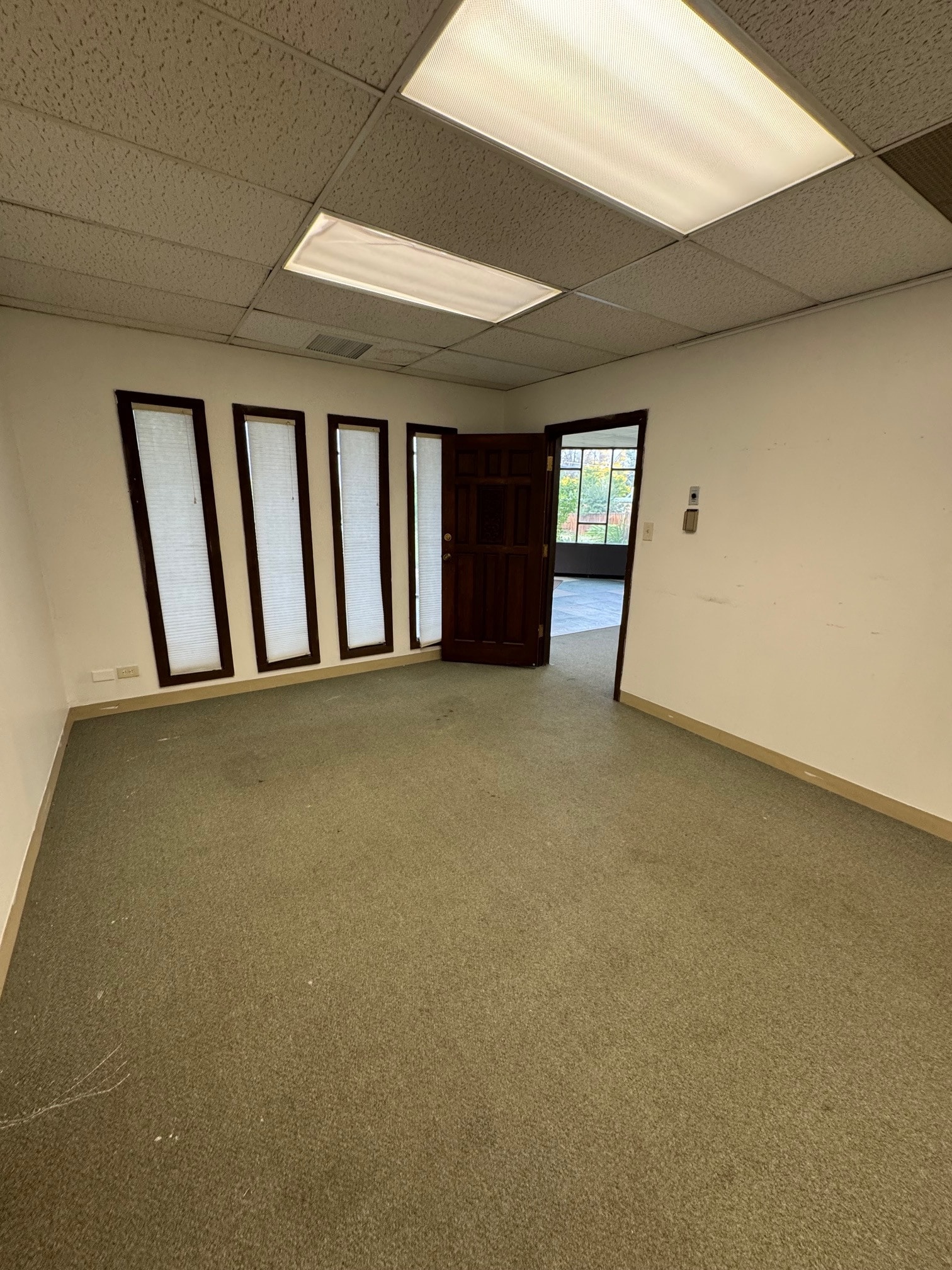 2055 S Oneida St, Denver, CO for lease Interior Photo- Image 1 of 1