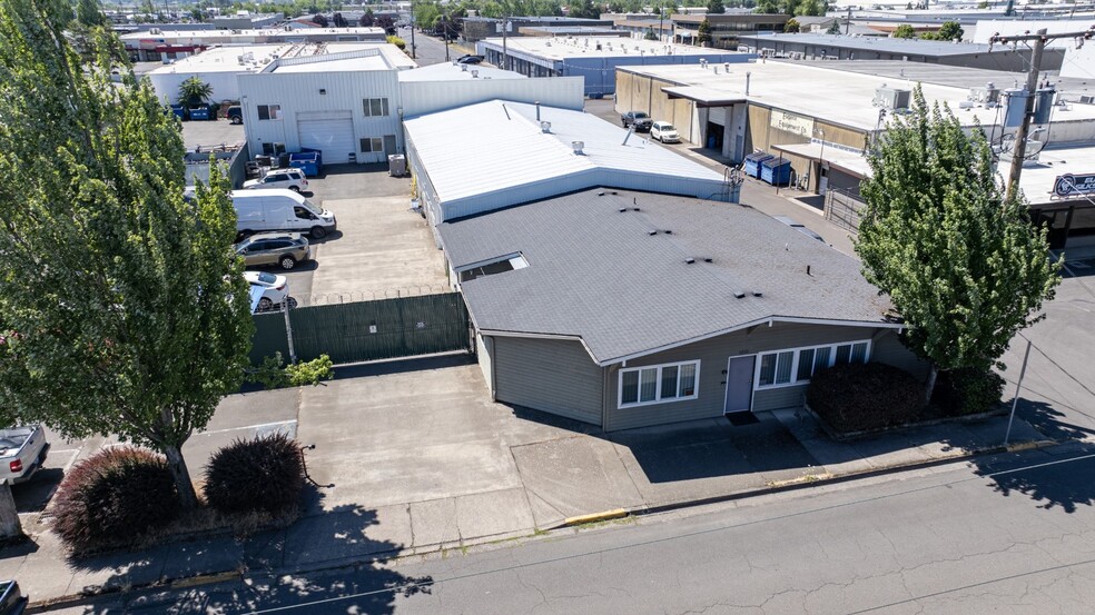 1010 Wilson St, Eugene, OR for lease - Building Photo - Image 3 of 14
