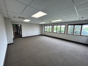 4810 Lilac Dr, Minneapolis, MN for lease Interior Photo- Image 1 of 3