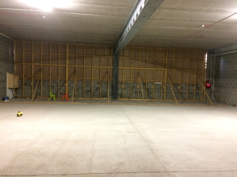 East Whale Ln, Dundee for lease - Building Photo - Image 2 of 5