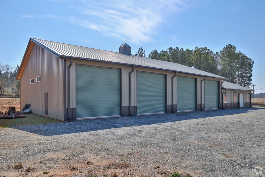 2224 Gumlog Rd, Lavonia, GA 30553 Flex for Sale