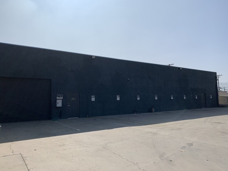 210 W Palm Ave, Burbank, CA for lease - Building Photo - Image 2 of 16