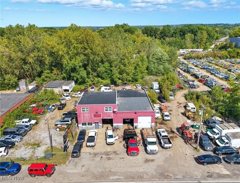 1775 Main St, Niles, OH for sale - Building Photo - Image 2 of 31