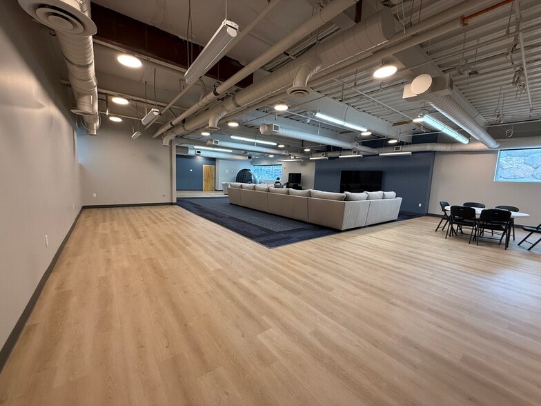 11339 S 700 E, Sandy, UT for sale - Building Photo - Image 3 of 23