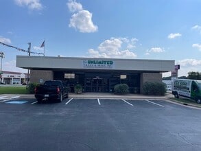 5330 Wedgmont Circle, Fort Worth, TX for lease Building Photo- Image 1 of 4