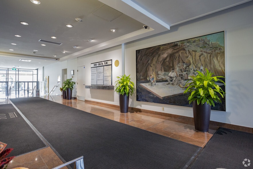 999 8th St SW, Calgary, AB for lease - Lobby - Image 3 of 10