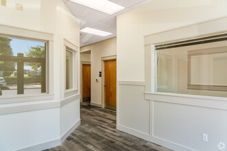 4510 NE 68th Dr, Vancouver, WA for lease Interior Photo- Image 2 of 8