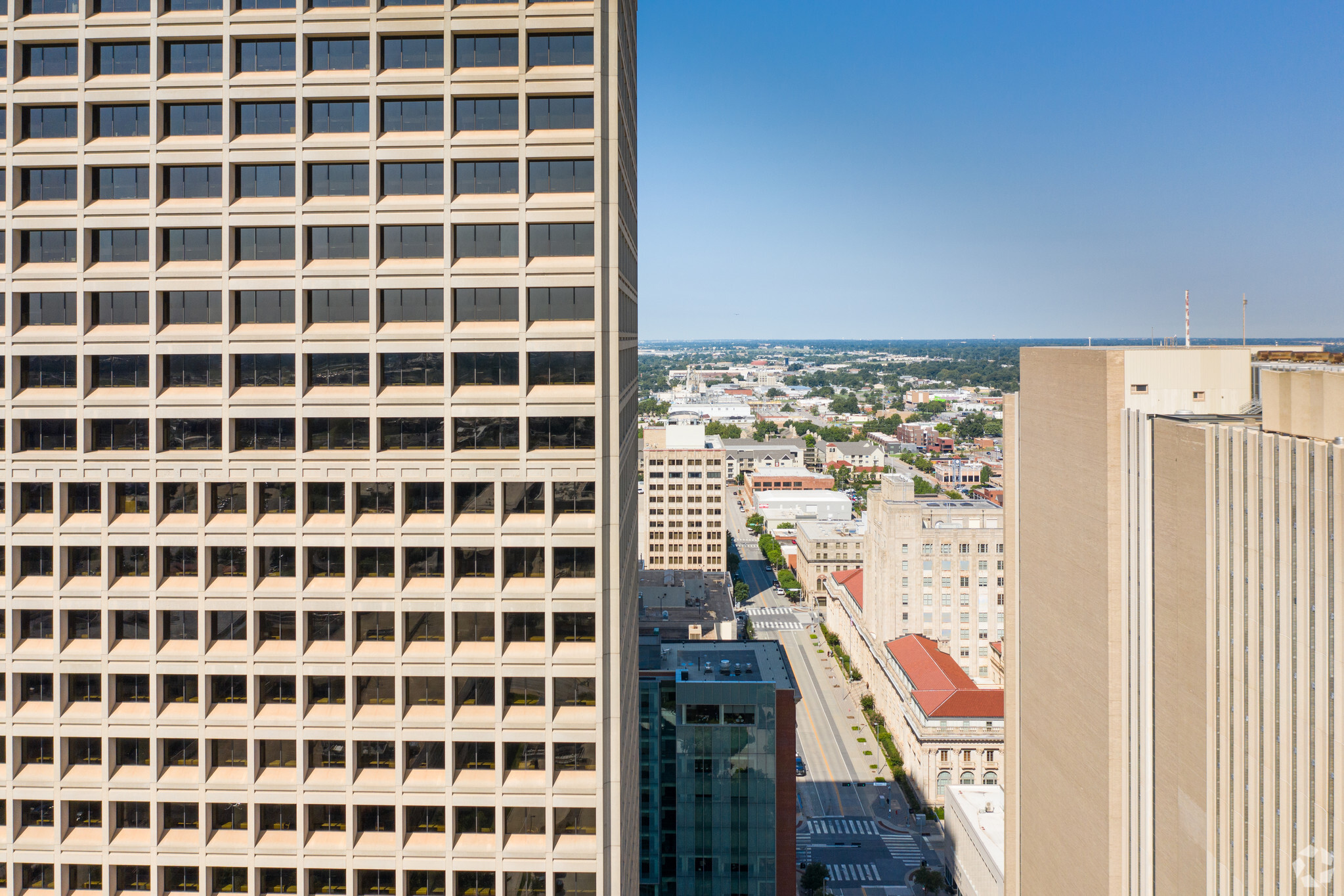 123 Robert S Kerr Ave, Oklahoma City, OK 73102 - Strata Tower | LoopNet