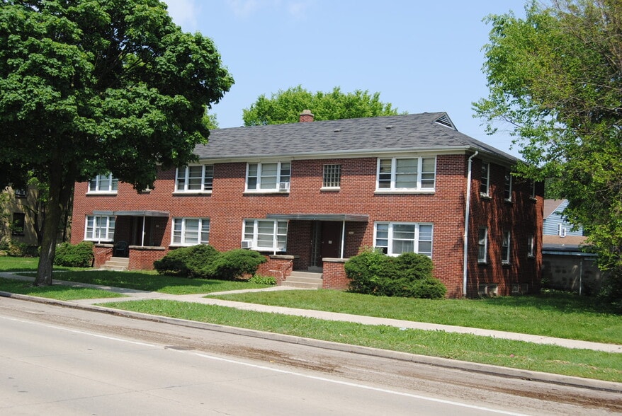 2840 N 76th St, Milwaukee, WI for sale - Building Photo - Image 1 of 7