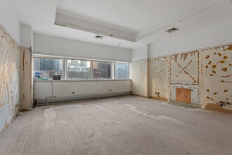 212 E 49th St, New York, NY for lease Building Photo- Image 1 of 1