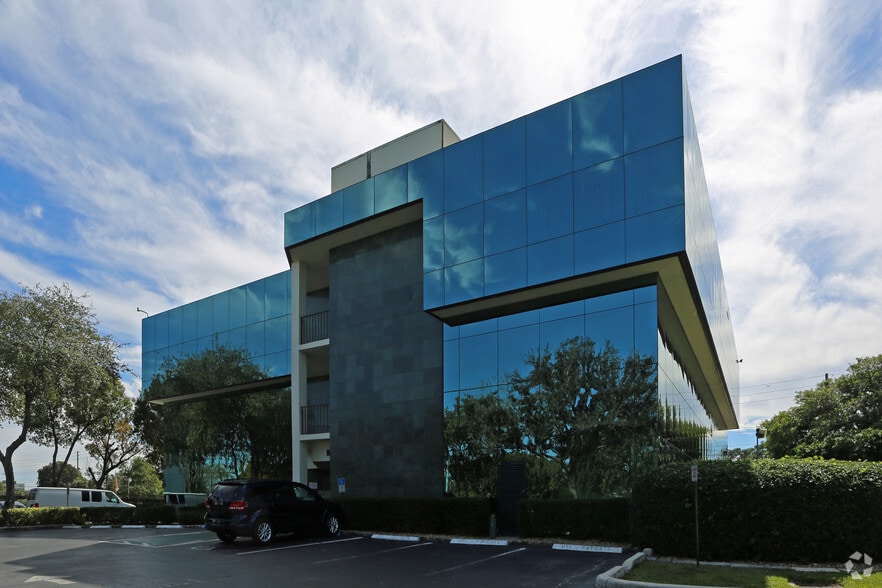 5405 Okeechobee Blvd, West Palm Beach, FL for lease - Building Photo - Image 3 of 3