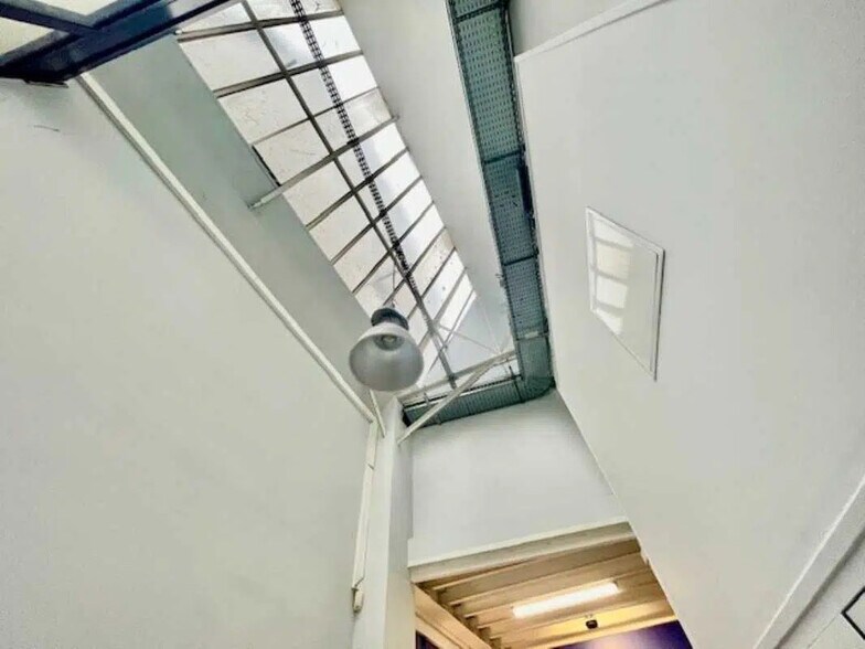 Rue Marceau, Montreuil for lease - Interior Photo - Image 3 of 12