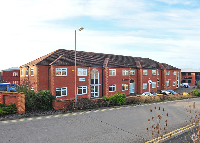 Hanbury Rd, Bromsgrove for lease - Primary Photo - Image 1 of 3