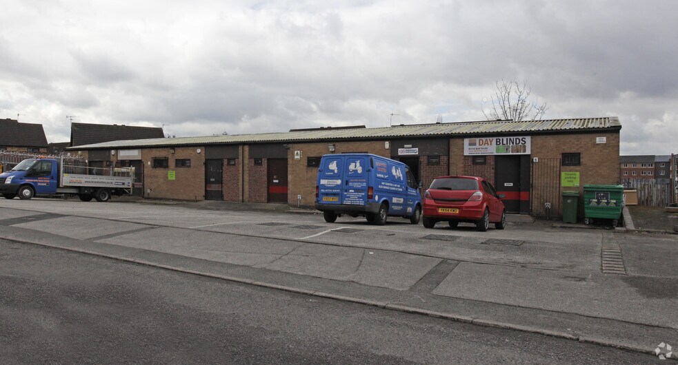 11-16 Salisbury Sq, Nottingham for lease - Primary Photo - Image 1 of 2