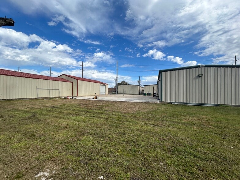 51 N 13th St, Beaumont, TX for sale - Building Photo - Image 3 of 6