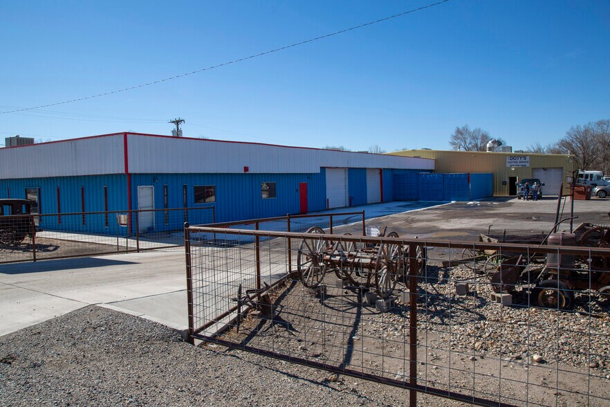 2485 Bosque Farms Blvd, Bosque Farms, NM 87068