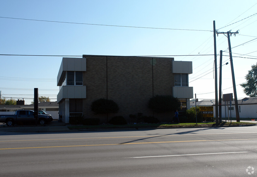 28800 Van Dyke Ave, Warren, MI for sale - Primary Photo - Image 1 of 1