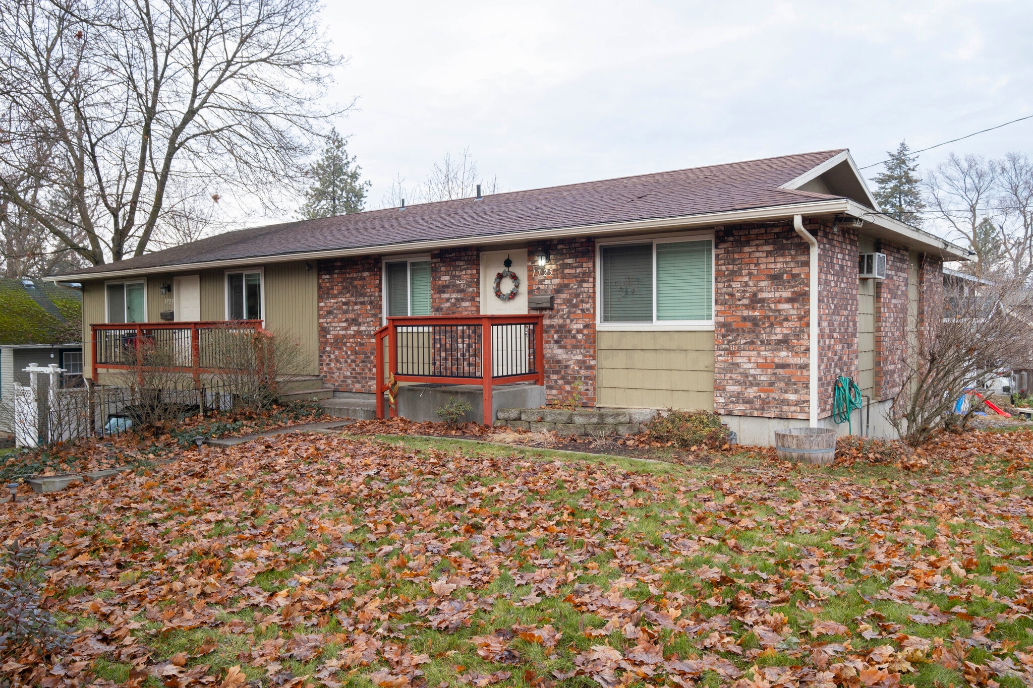 Spokane Duplex Portfolio portfolio of 2 properties for sale on LoopNet.com Primary Photo- Image 1 of 9