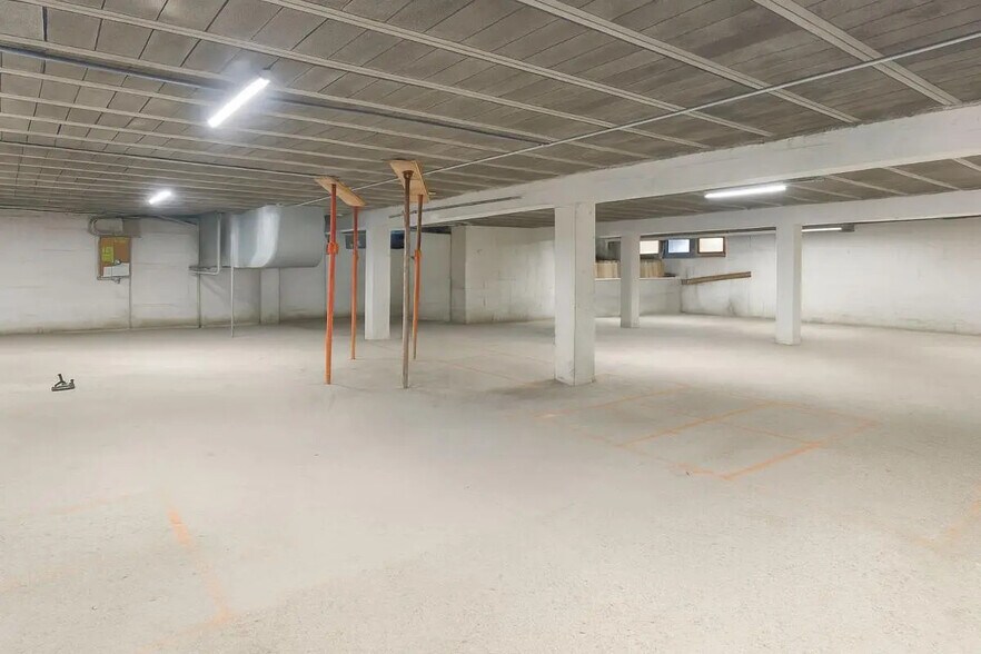 Industrial in Annecy for lease - Building Photo - Image 3 of 6