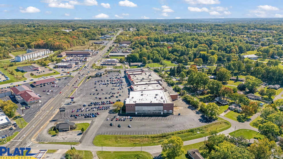 6000-6080 Youngstown Warren Rd, Niles, OH for lease - Building Photo - Image 3 of 27