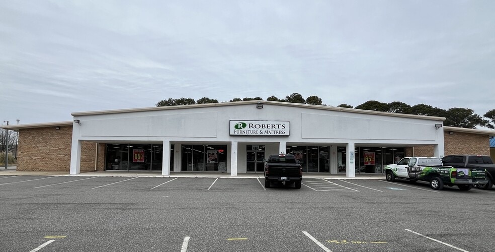 465 Denbigh Blvd, Newport News, VA for sale - Building Photo - Image 1 of 3