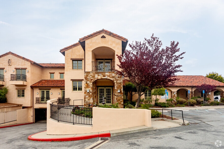 10 Harris Court Bldg A- Condo Portfolio portfolio of 3 properties for sale on LoopNet.com - Building Photo - Image 2 of 6