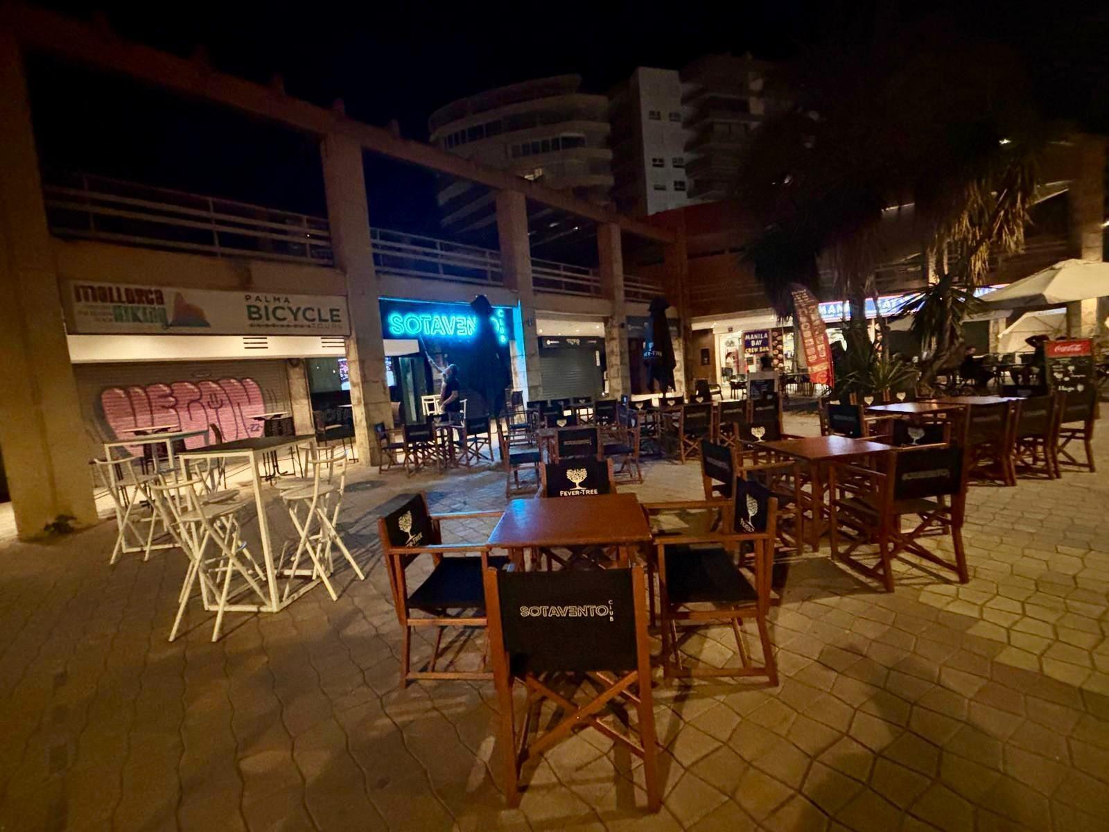 Retail in Palma for lease Building Photo- Image 1 of 9