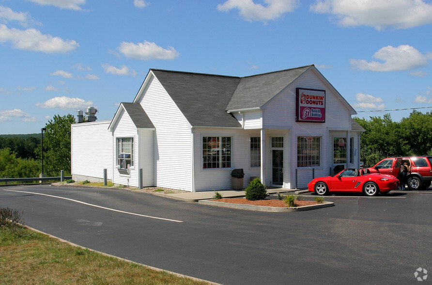 440 S Main St, Colchester, CT for sale - Primary Photo - Image 1 of 1