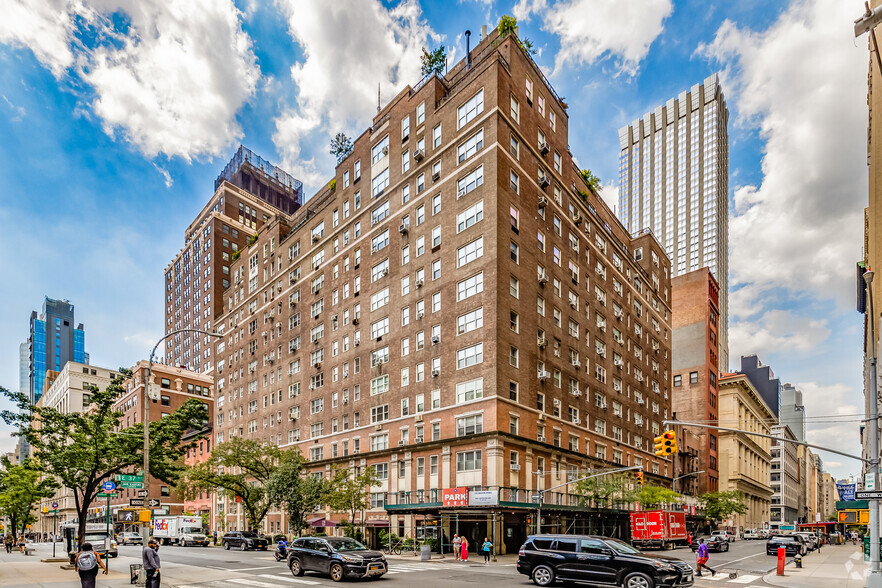 220 Madison Ave, New York, NY for sale - Primary Photo - Image 1 of 7