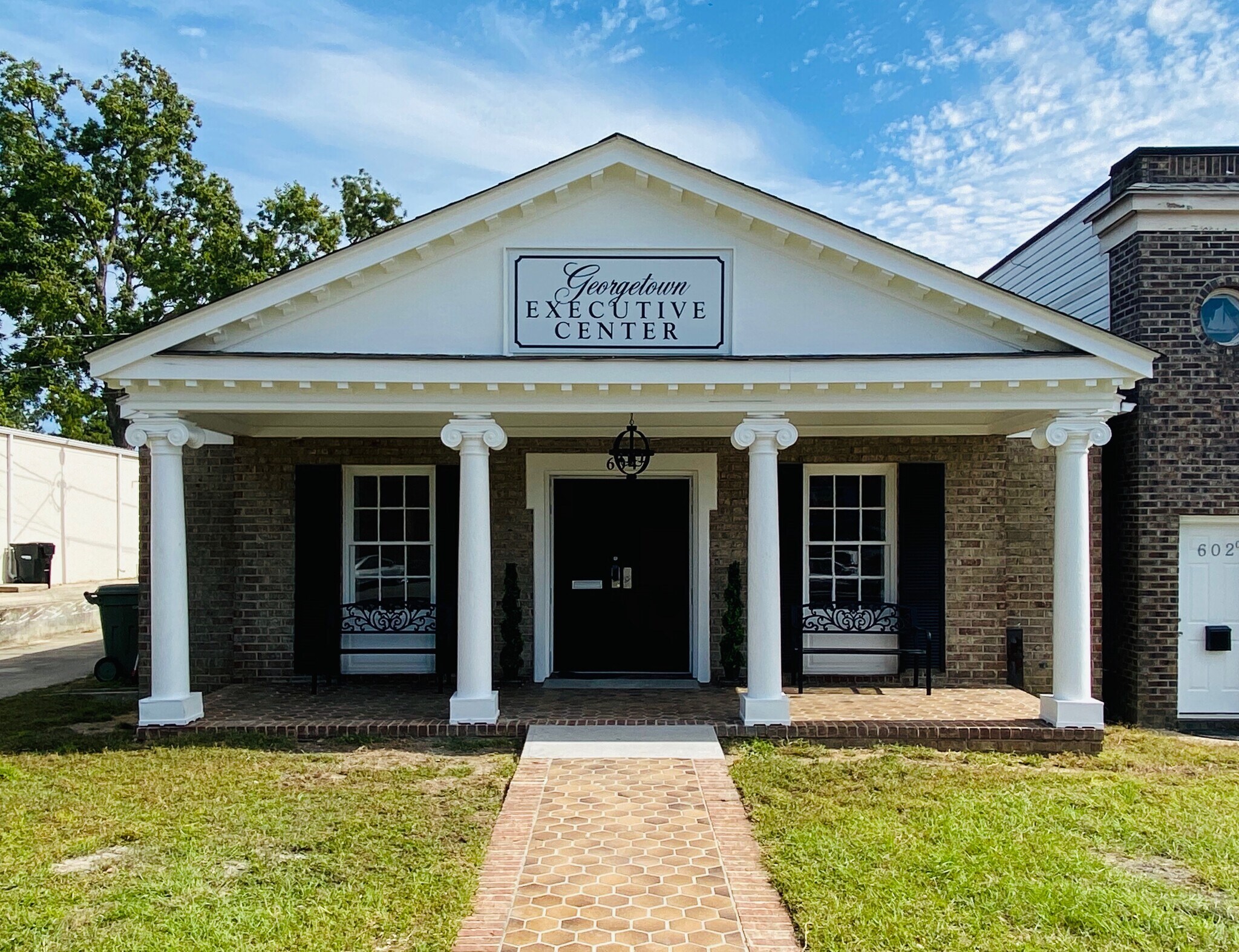 604 Front St, SC 29440