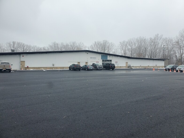 4974 E Main Street Rd, Batavia, NY for lease - Building Photo - Image 2 of 6