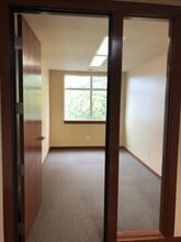 3506 SE 66th Ave, Portland, OR for lease Interior Photo- Image 2 of 5