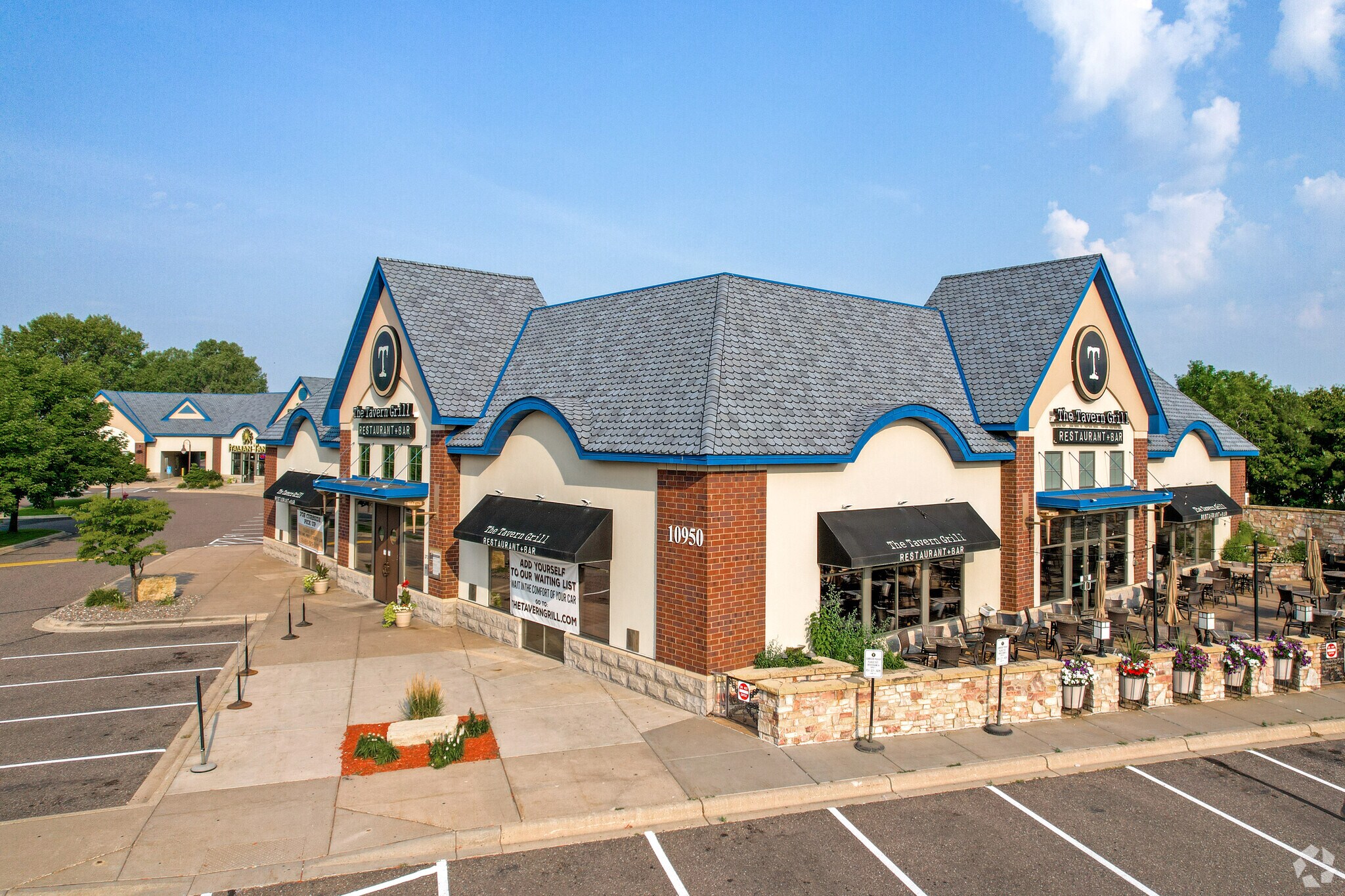 10930-10950 Club West Pky, Blaine, MN for lease Building Photo- Image 1 of 8