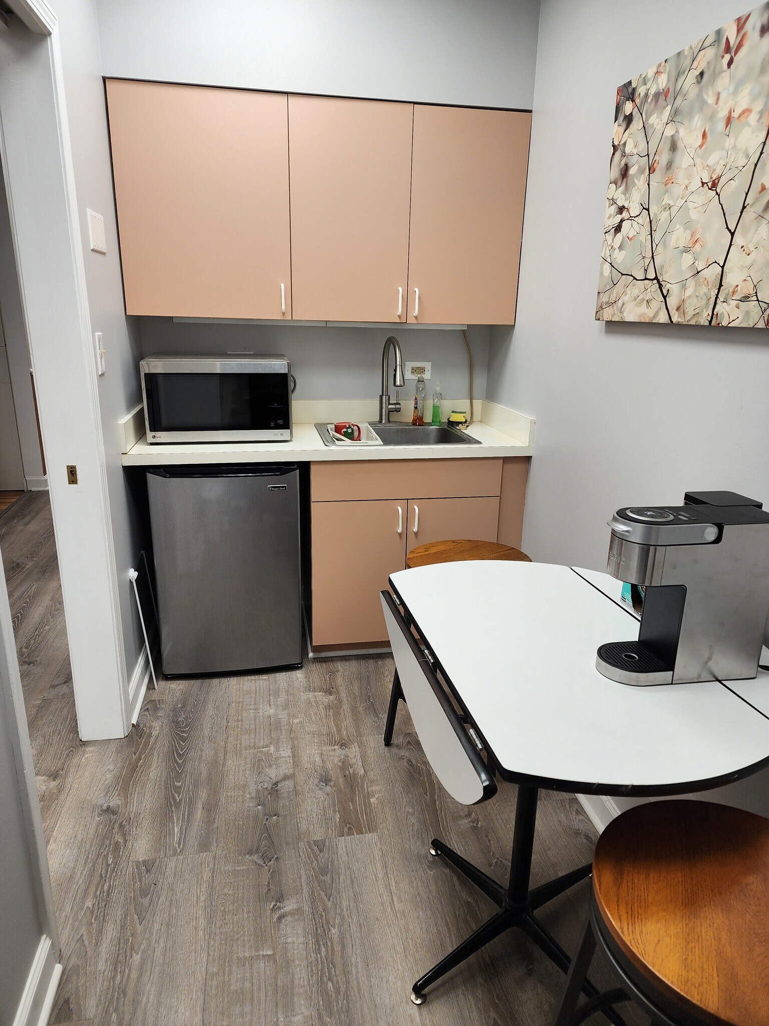 250-294 Mchenry Rd, Wheeling, IL for lease Interior Photo- Image 1 of 4