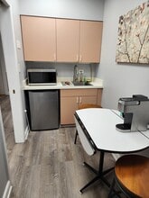 250-294 Mchenry Rd, Wheeling, IL for lease Interior Photo- Image 1 of 4