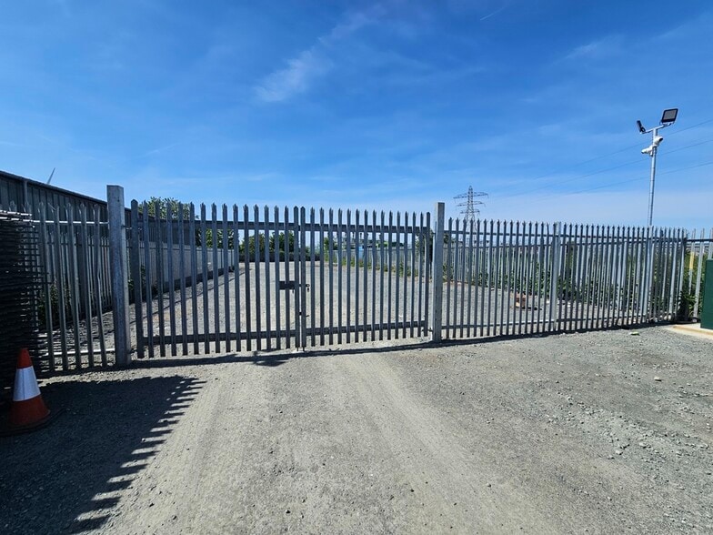 New Rd, Sheerness for lease - Building Photo - Image 3 of 5