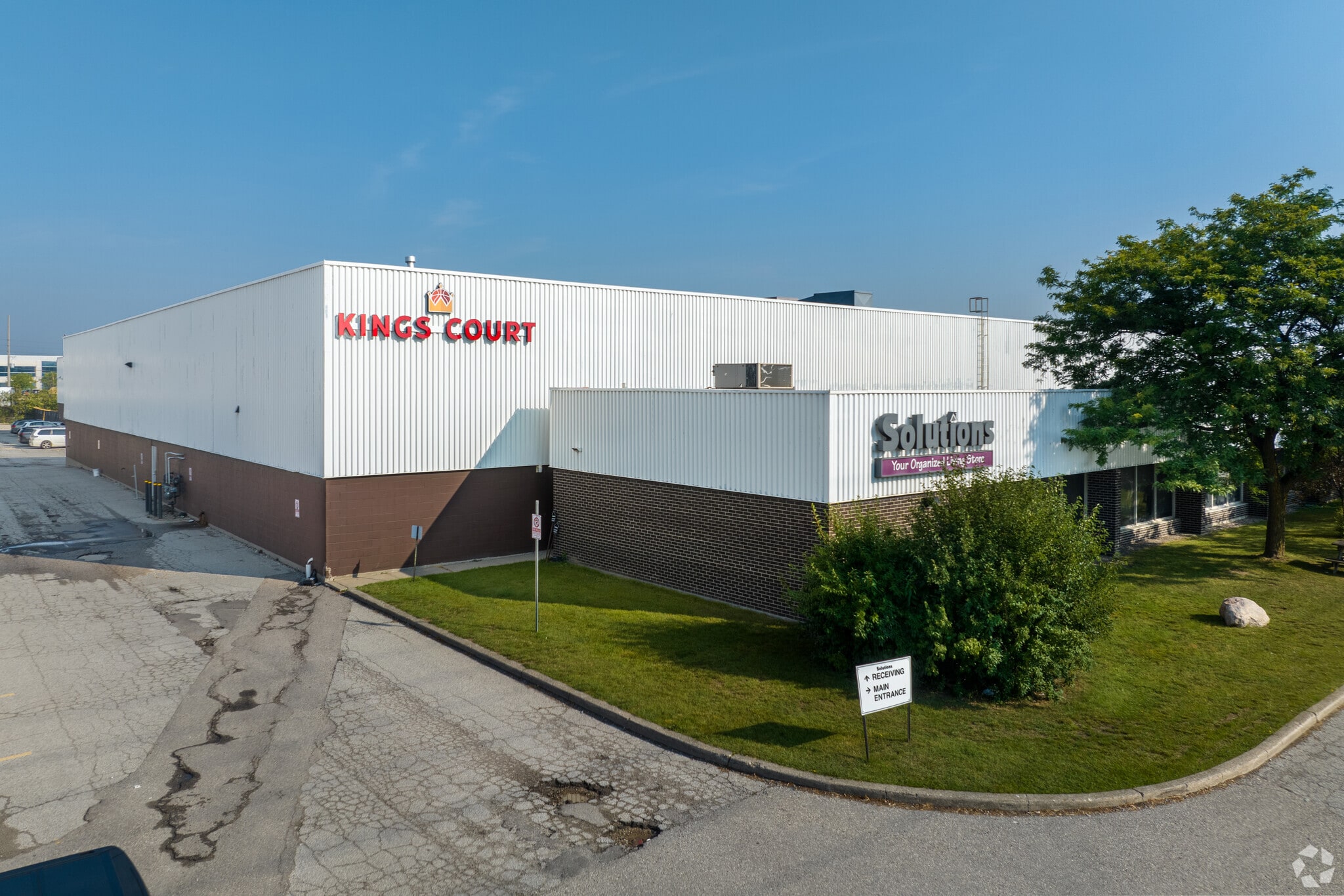 1775 Sismet Rd, Mississauga, ON for sale Primary Photo- Image 1 of 1