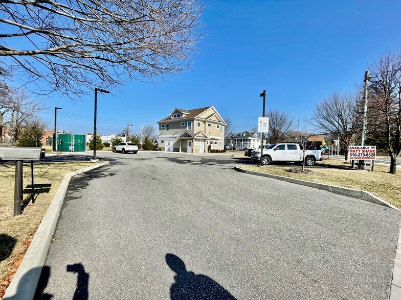 590 Patchogue Rd, Port Jefferson Station, NY for sale - Building Photo - Image 1 of 1