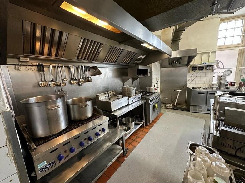 118-120 St Georges Rd, Brighton for lease - Building Photo - Image 3 of 11