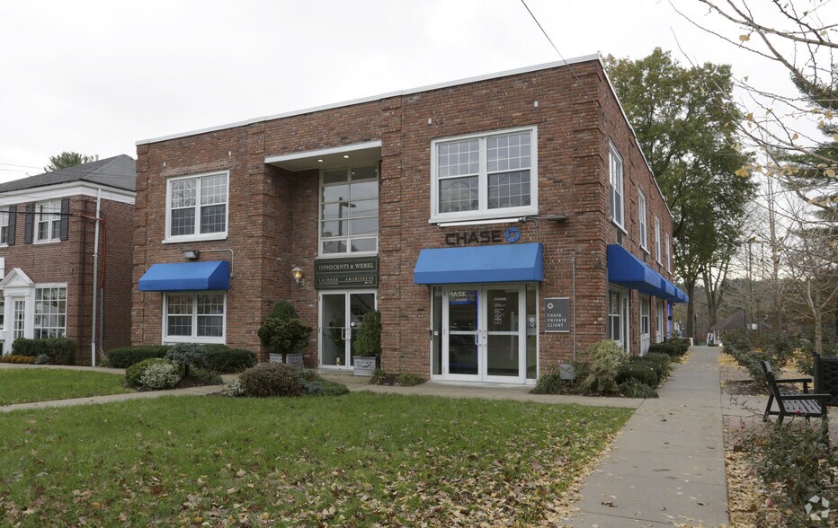 85 Forest Ave, Locust Valley, NY for sale - Primary Photo - Image 1 of 1