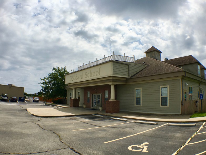 2238 W Kingsley St, Springfield, MO for sale - Primary Photo - Image 1 of 1