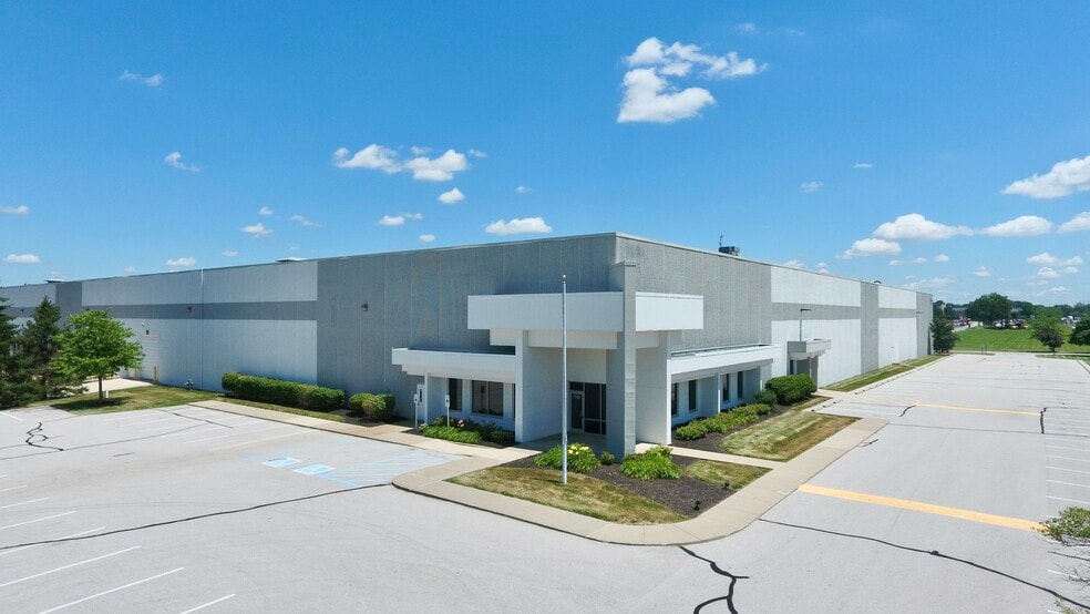 7750-7754 W Morris St, Indianapolis, IN for lease - Building Photo - Image 3 of 6