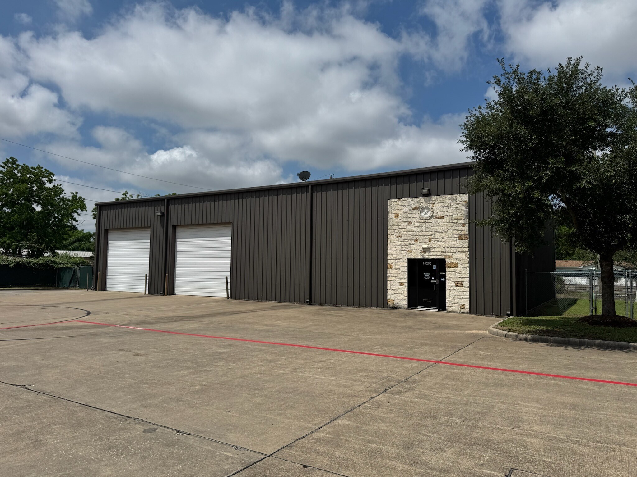 10205 Windfern Rd, Houston, TX for lease Building Photo- Image 1 of 14