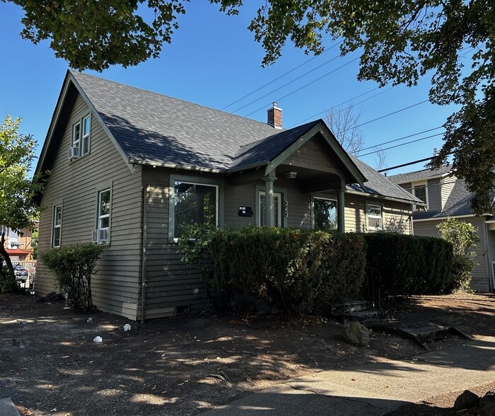 343 E 15th Ave, Eugene, OR for sale - Building Photo - Image 2 of 15