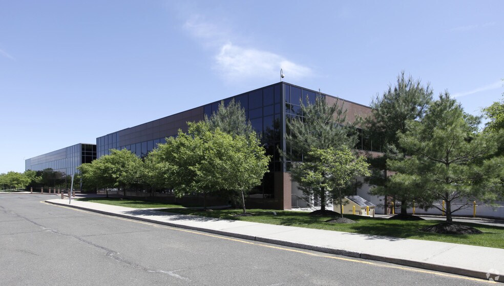 73 Mountainview Blvd, Basking Ridge, NJ for sale - Building Photo - Image 1 of 1