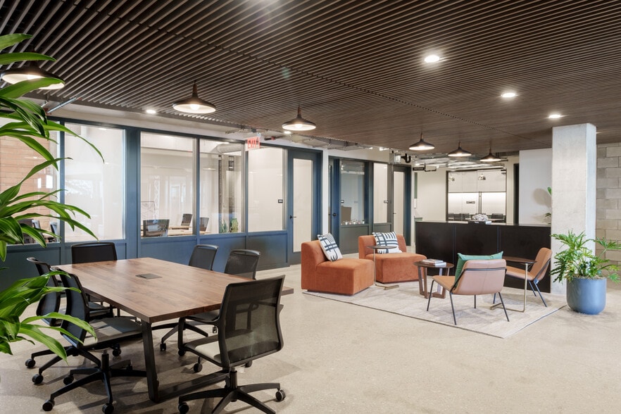 540 Madison Ave, New York, NY for lease - Interior Photo - Image 1 of 45