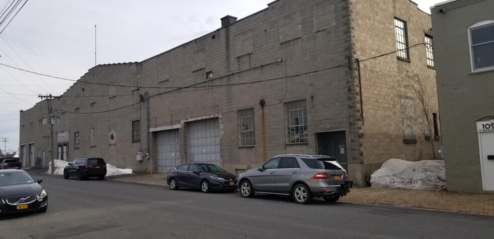 1080 Catalyn St, Schenectady, NY for sale - Building Photo - Image 1 of 1