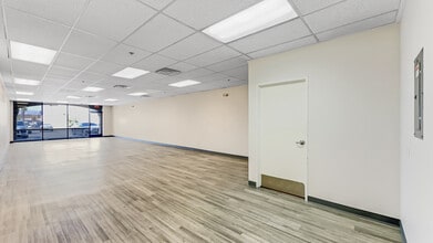 Eastern, Las Vegas, NV for lease Interior Photo- Image 2 of 4