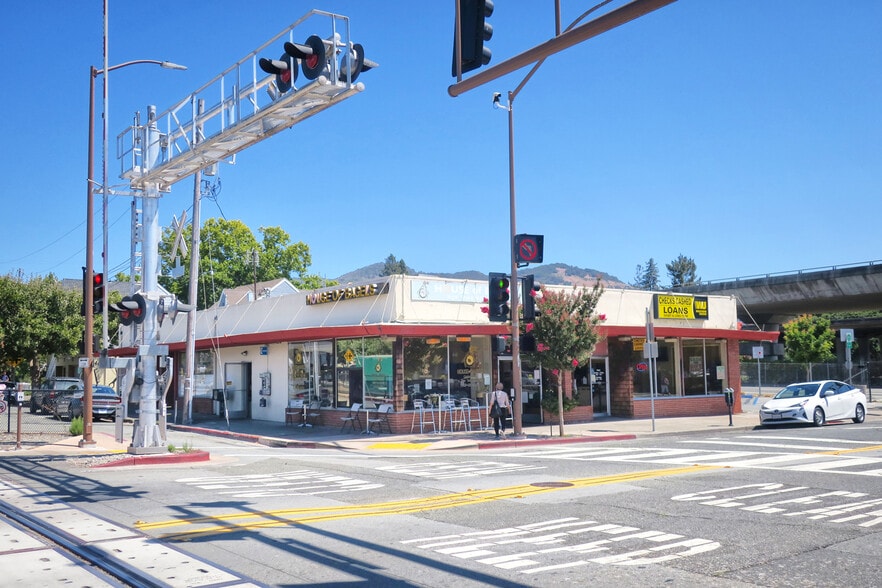 638-640 4th St, San Rafael, CA for sale - Building Photo - Image 1 of 1