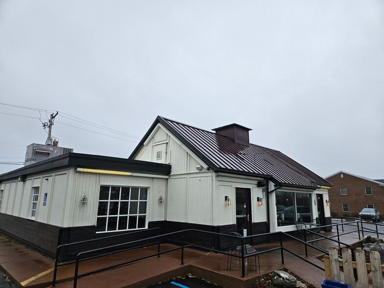 2519 N 1st Ave, Evansville, IN for lease - Primary Photo - Image 1 of 17